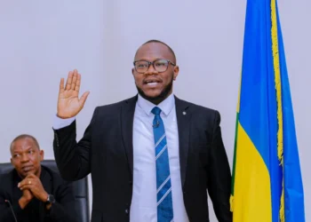 Eugene Anangwe wahawe ubwenegihugu bw’u Rwanda yakeje  Perezida Kagame.