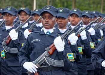 Abapolisi 154 barimo ba komiseri  barindwi bashyizwe mu kiruhuko