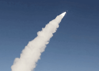 Iran yagabye ibitero bikomeye bya Missiles ku Kigo cy’Ingabo za Amerika kiri muri Qatar