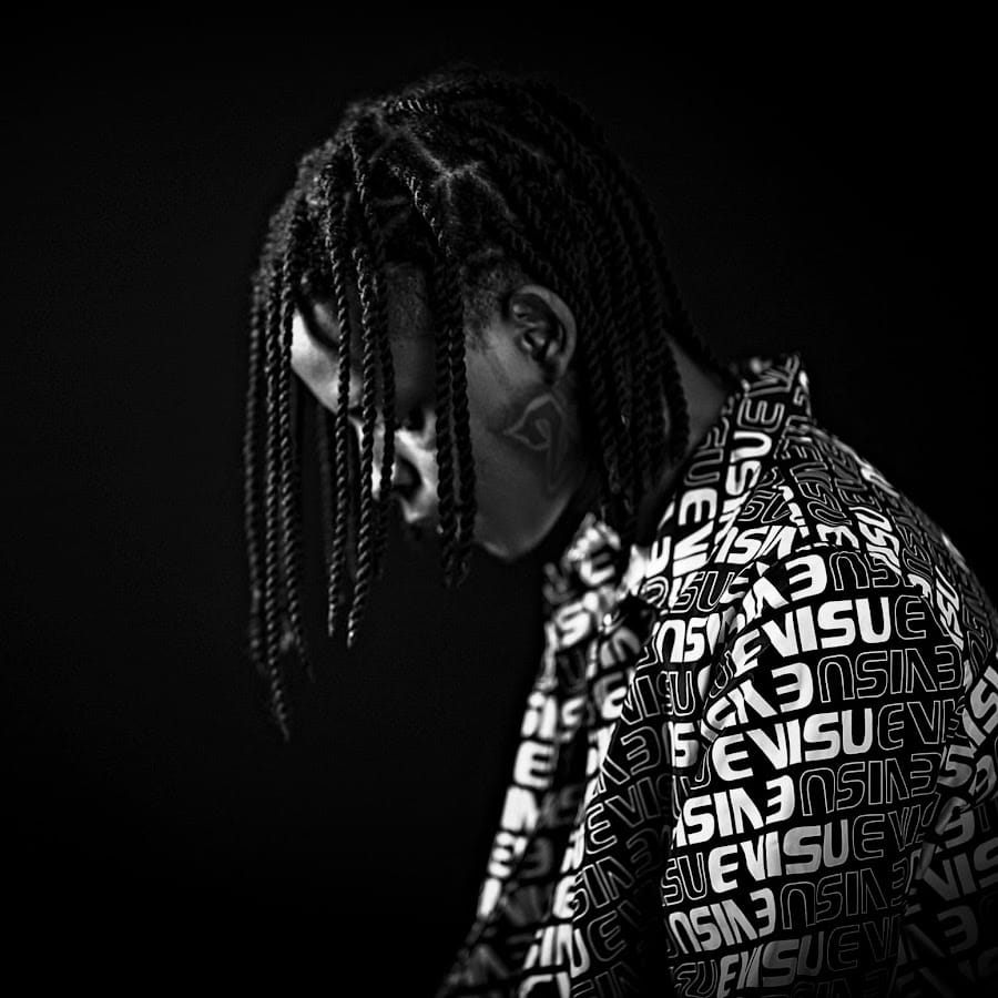 Hollix: Umuhanzi Mushya Uhindura Isura ya Hip-Hop Nyarwanda