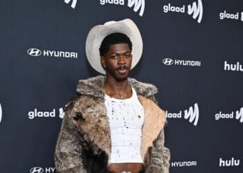 Lil Nas X yafashwe n’inzego z’umutekano nyuma yo kugaragara yambaye ubusa nijoro muri Los Angele