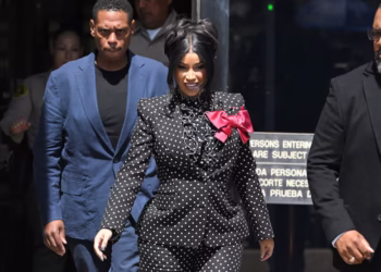 Cardi B yatsinze urubanza yaregwamo na Emani Ellis i Los Angeles