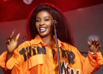 Cindy Sanyu yagiriye inama abahanzi bakiri bato