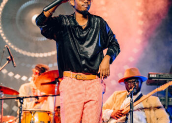 Afrique yashyize hanze Album ye ya mbere yise “In2Stay”