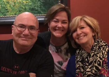 Nyuma y’imyaka 40 baratandukanye bongeye gusubirana banahura n’umwana wabo