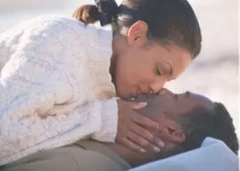 Ese urukundo rushobora kuramba hatabayeho imibonano mpuzabitsina?