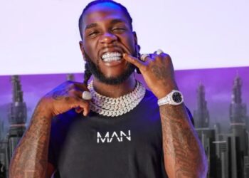 Imikufi ihenze ya Burna Boy yabanje kumubera inzitizi mbere yo gutaramira muri Marroc
