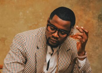 Kizz Daniel yatangaje ko amafaranga atazana ibyishimo