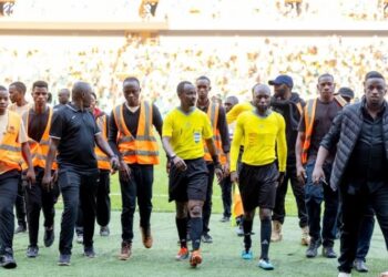 Impaka ku misifurire zongeye kuvugwa: FERWAFA ifashe icyemezo gikomeye ku mukino wa APR FC na Al Merrikh