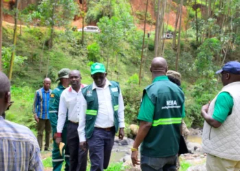 Ugand: NEMA yasabye ibigo n’abikorera kureka gutwikira imyanda mu mijyi