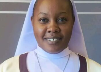 Umubikira n’Avoka: Immaculate Muthoni Ahuriza Ibyo Kwizera n’Ubutabera mu Rukiko Rukuru rwa Kenya