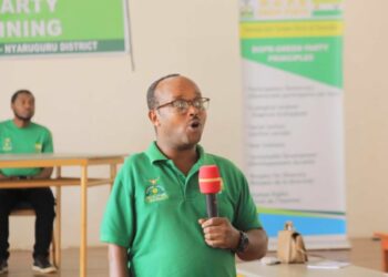 “Green Party yasesenguye impinduka ku biciro bya Mituweli byateje impaka”