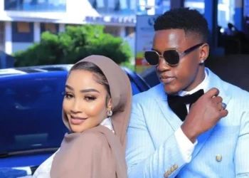 Zari Hassan yahakanye ibihuha bimaze iminsi bikwirakwizwa