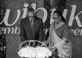 Perezida Paul Kagame na Madamu Jeannette Kagame batangije igikorwa cyo #Kwibuka32